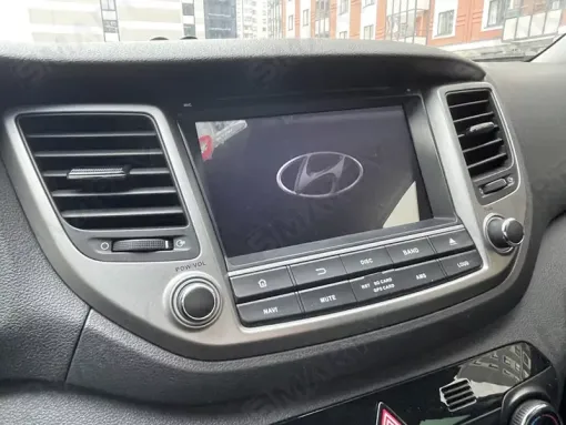 Remplacement d'une auto-radio sur véhicule Hyundai Tucson à Saint-Denis, Saint-Denis, Garage Chaulvet